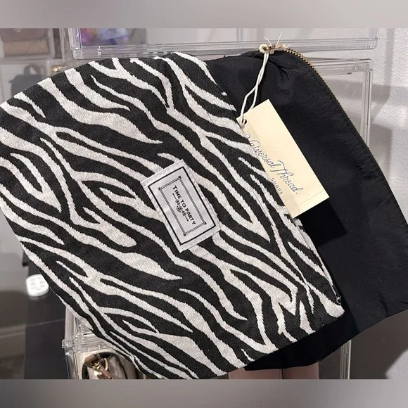 Cosmetic Bags NWT!! - Picture 1 of 3